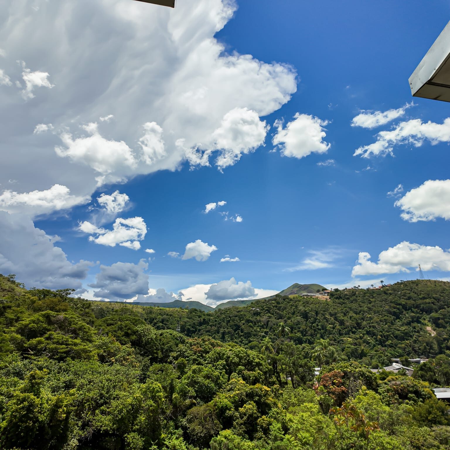 Vista panorâmica a partir da cozinha